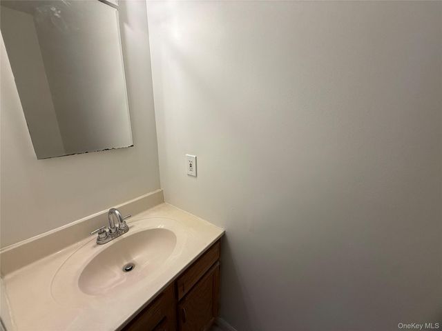 24 Wood Street, Poughkeepsie, NY 12603