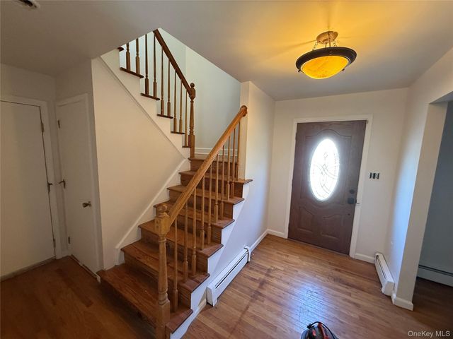 24 Wood Street, Poughkeepsie, NY 12603