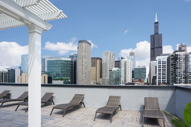 812 W Adams Street 611, Chicago, IL 60607