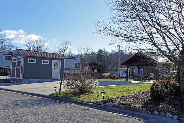 184 Golden Nugget Road, Blairsville, GA 30512