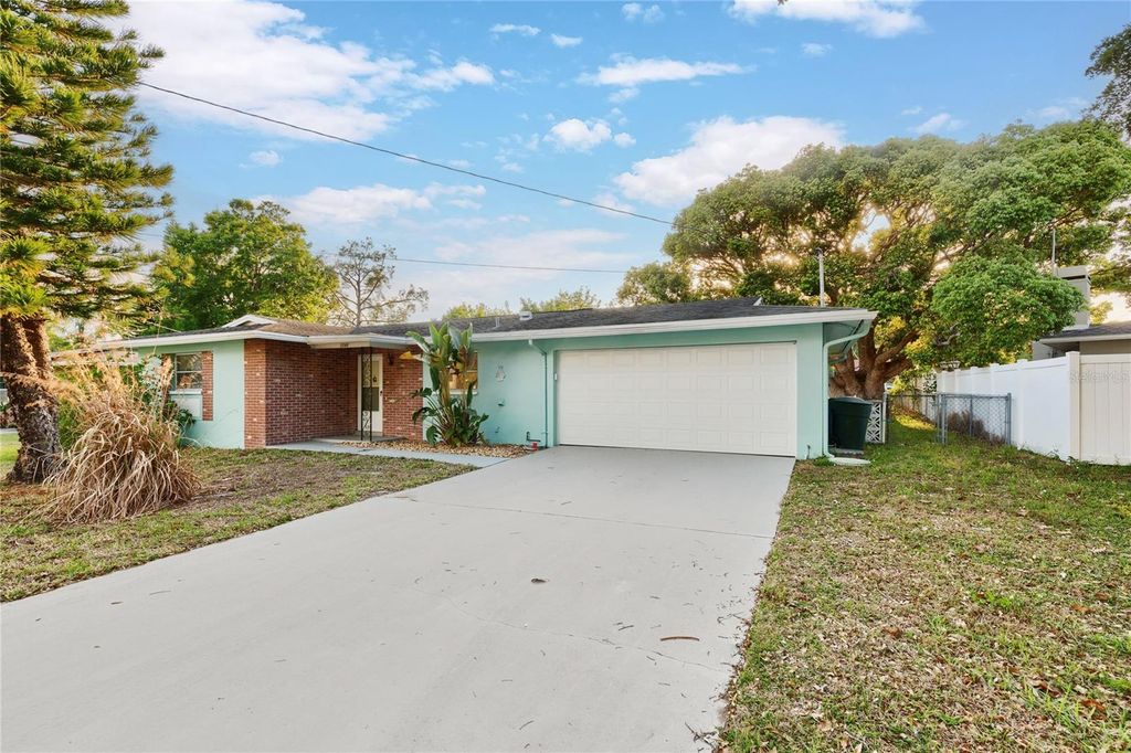 1248 LAZY LAKE ROAD W, Dunedin, FL 34698