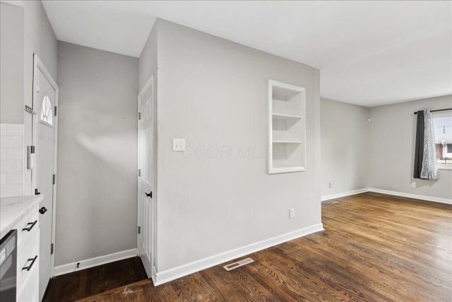 2957 Ivanhoe Drive, Columbus, OH 43209