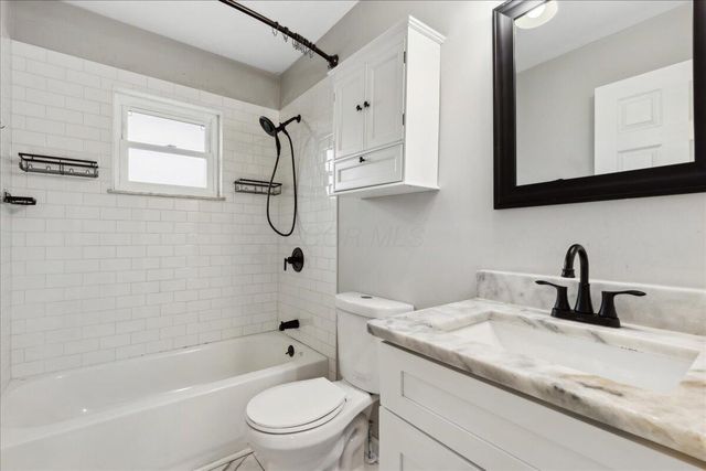 2957 Ivanhoe Drive, Columbus, OH 43209
