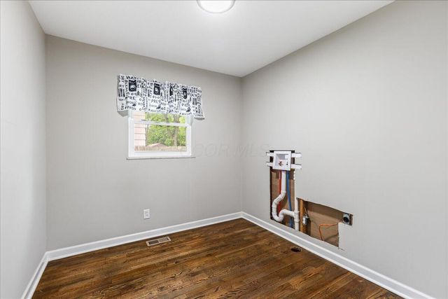 2957 Ivanhoe Drive, Columbus, OH 43209
