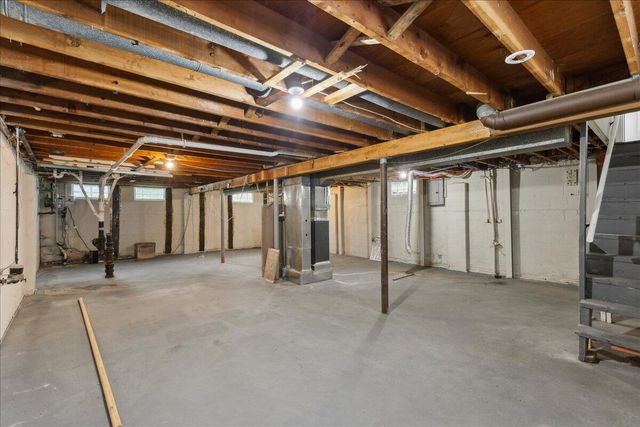 2957 Ivanhoe Drive, Columbus, OH 43209