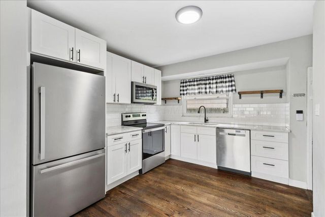 2957 Ivanhoe Drive, Columbus, OH 43209