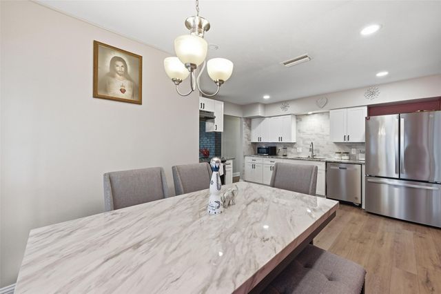 423 Charlotte Street, Duncanville, TX 75137