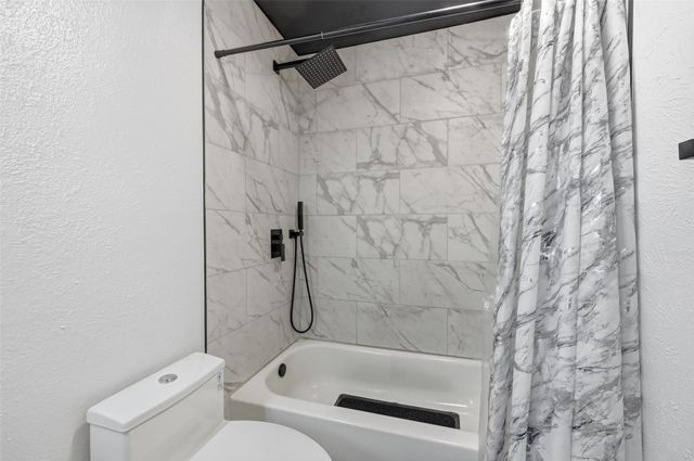 423 Charlotte Street, Duncanville, TX 75137