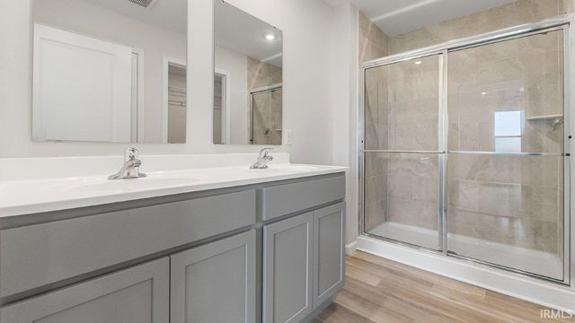 1030 Butler Lake Court, Fort Wayne, IN 46818