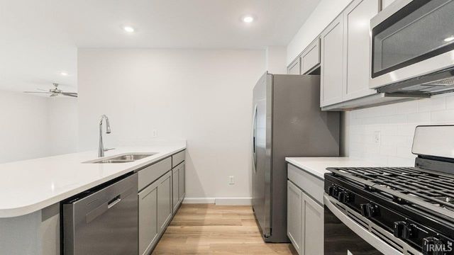 1030 Butler Lake Court, Fort Wayne, IN 46818