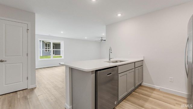 1030 Butler Lake Court, Fort Wayne, IN 46818