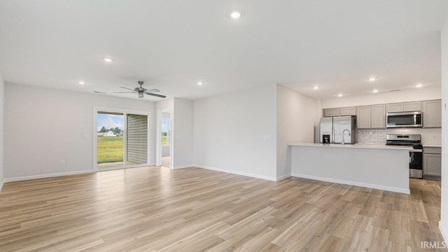 1030 Butler Lake Court, Fort Wayne, IN 46818