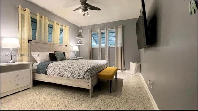 1915 Mayo St, Hollywood, FL 33020