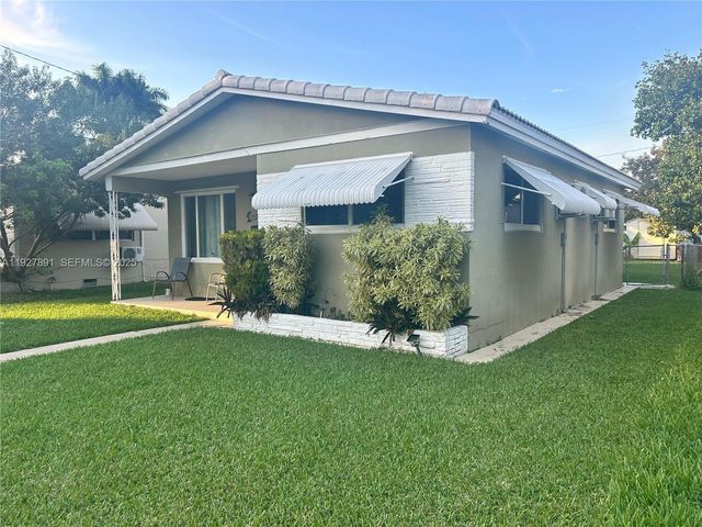 1915 Mayo St, Hollywood, FL 33020