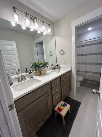 651 Summer Lane, Prairie Grove, AR 72753