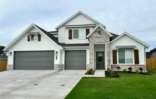 651 Summer Lane, Prairie Grove, AR 72753