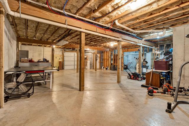 6857 Sam Smith Road, Birchwood, TN 37308