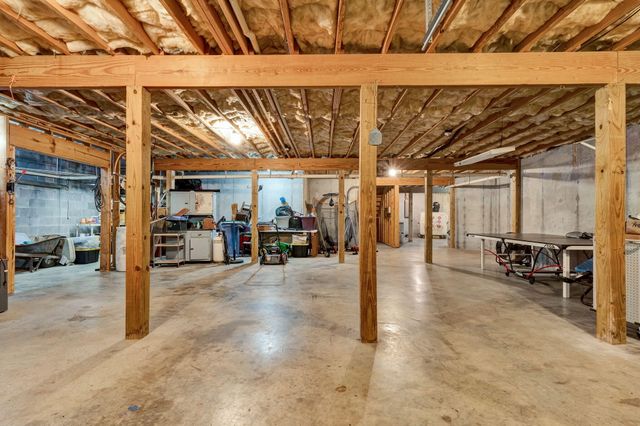 6857 Sam Smith Road, Birchwood, TN 37308