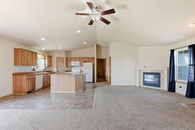 1708 E 6th St, Deer Park, WA 99006