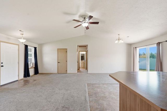 1708 E 6th St, Deer Park, WA 99006