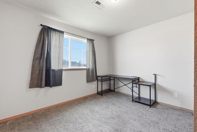 1708 E 6th St, Deer Park, WA 99006