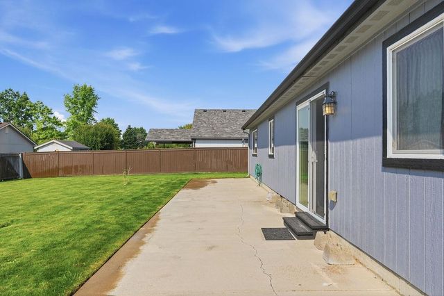 1708 E 6th St, Deer Park, WA 99006