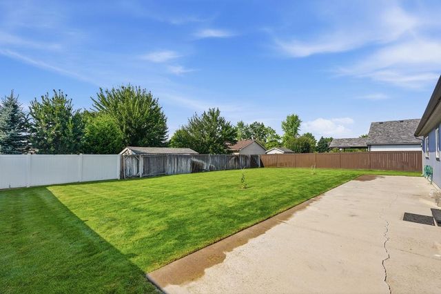1708 E 6th St, Deer Park, WA 99006