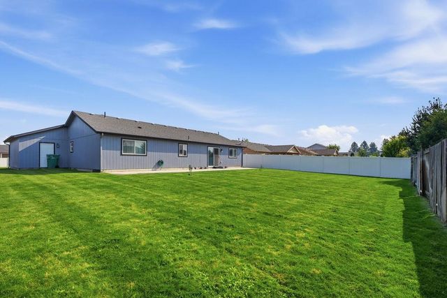 1708 E 6th St, Deer Park, WA 99006