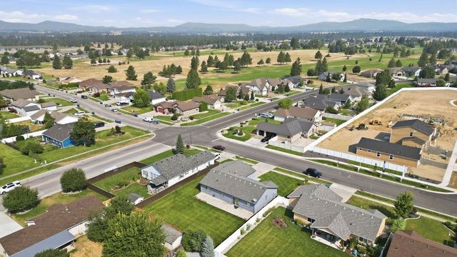 1708 E 6th St, Deer Park, WA 99006