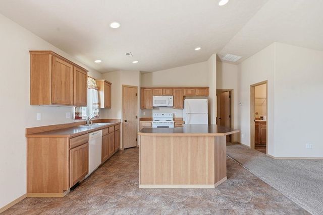 1708 E 6th St, Deer Park, WA 99006
