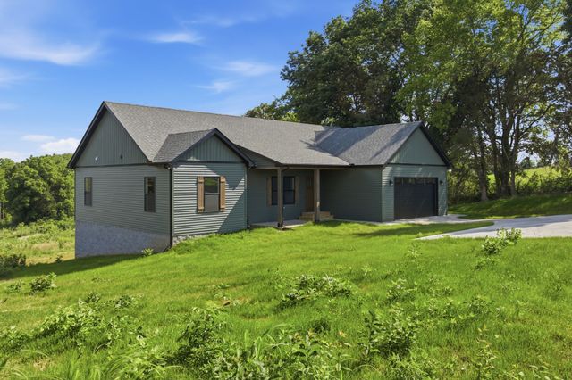 1496 Jones Creek Rd, Dickson, TN 37055