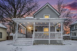 205 Moores River Drive, Lansing City, MI 48910