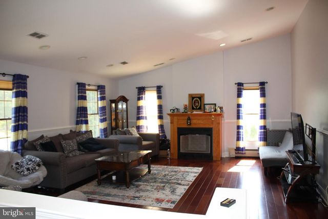 80 CHEWS LANDING RD, Clementon, NJ 08021