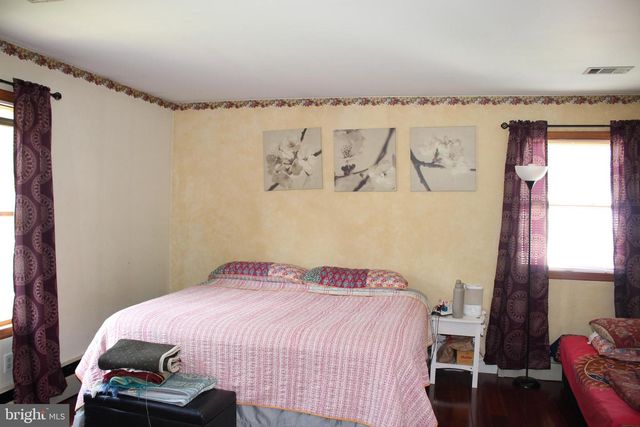 80 CHEWS LANDING RD, Clementon, NJ 08021