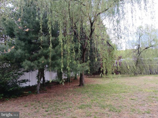 80 CHEWS LANDING RD, Clementon, NJ 08021