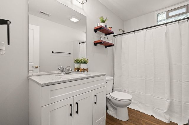 1301 S Cline Avenue, Griffith, IN 46319