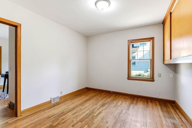 3412 34th Avenue S, Minneapolis, MN 55406