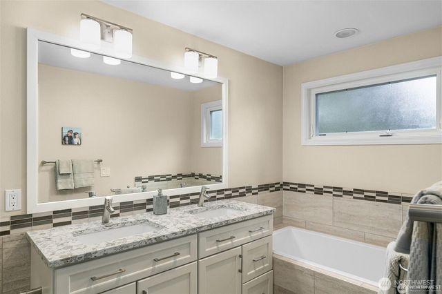 15144 SE 46th Way, Bellevue, WA 98006