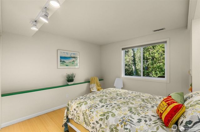 15144 SE 46th Way, Bellevue, WA 98006