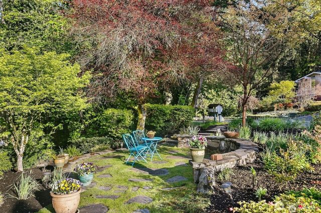 15144 SE 46th Way, Bellevue, WA 98006