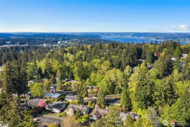 15144 SE 46th Way, Bellevue, WA 98006