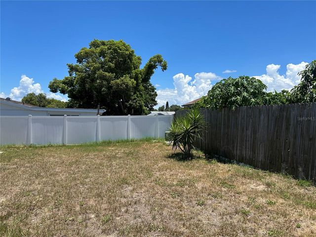 6136 9TH AVENUE, New Port Richey, FL 34653