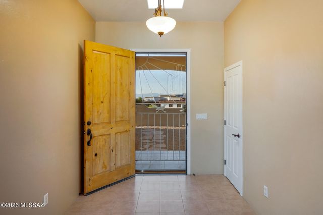 251 N Del Sur Drive, Vail, AZ 85641