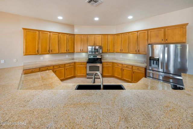 251 N Del Sur Drive, Vail, AZ 85641