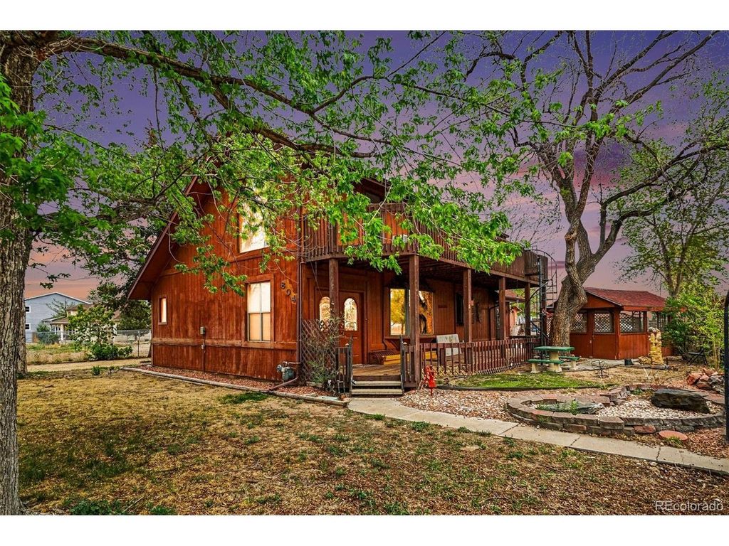 804 S Denver Ave, Fort Lupton, CO 80621