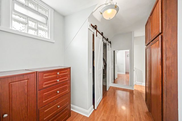813 Circle Avenue, Forest Park, IL 60130