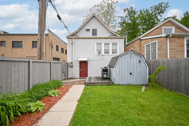 813 Circle Avenue, Forest Park, IL 60130