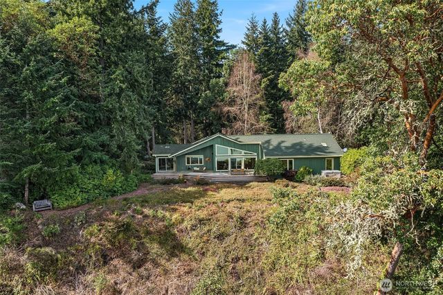 28302 97th Avenue SW, Vashon, WA 98070