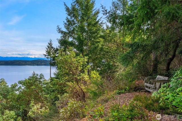 28302 97th Avenue SW, Vashon, WA 98070