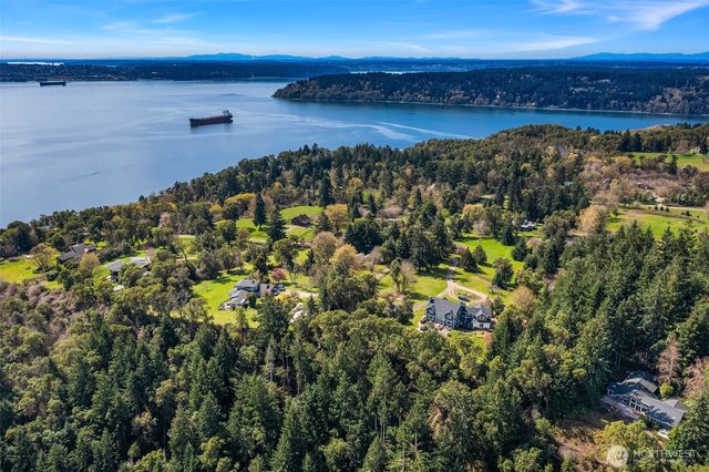 28302 97th Avenue SW, Vashon, WA 98070